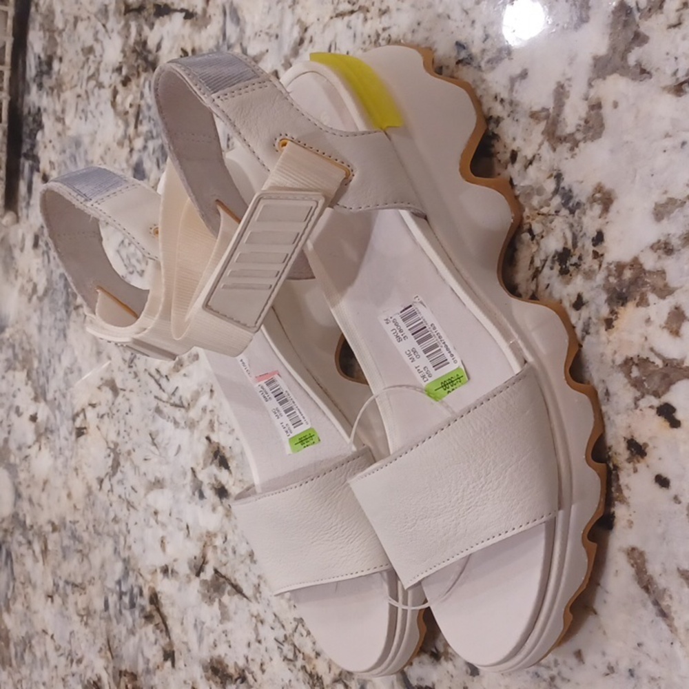 Sorel Women's Kinetic Chunky Sandals White NEW WOMEN'S Size 10 - Picture 3 of 15